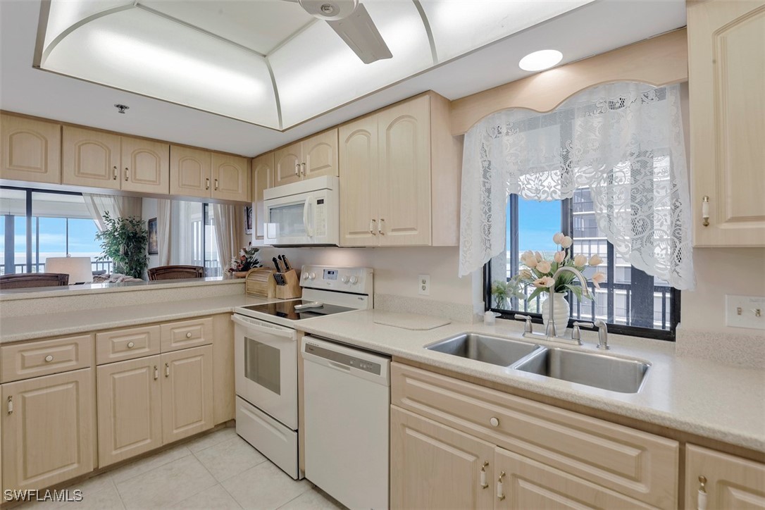 2 Bed Pool Home for Sale in Bonita Springs, photo 8