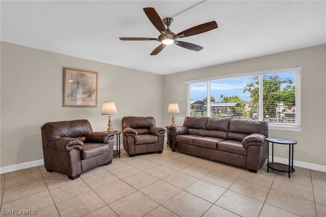 2 Bed Waterfront Home for Sale in Cape Coral, photo 8