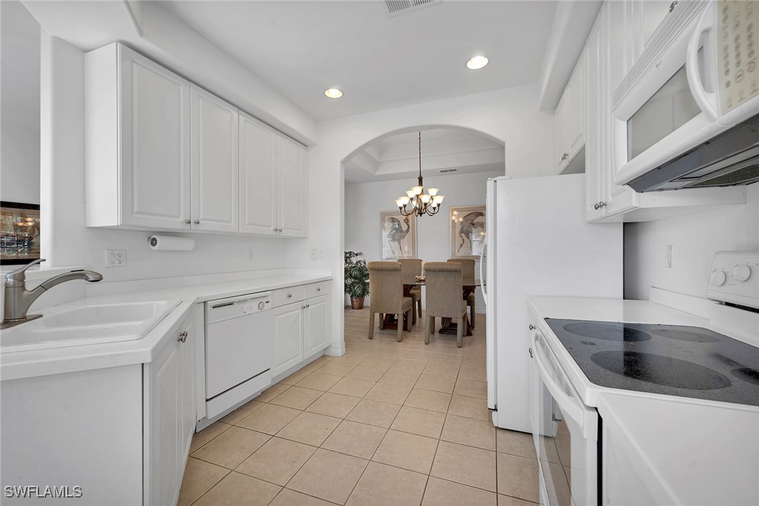3 Bed Waterfront Home for Sale in Fort Myers, photo 8