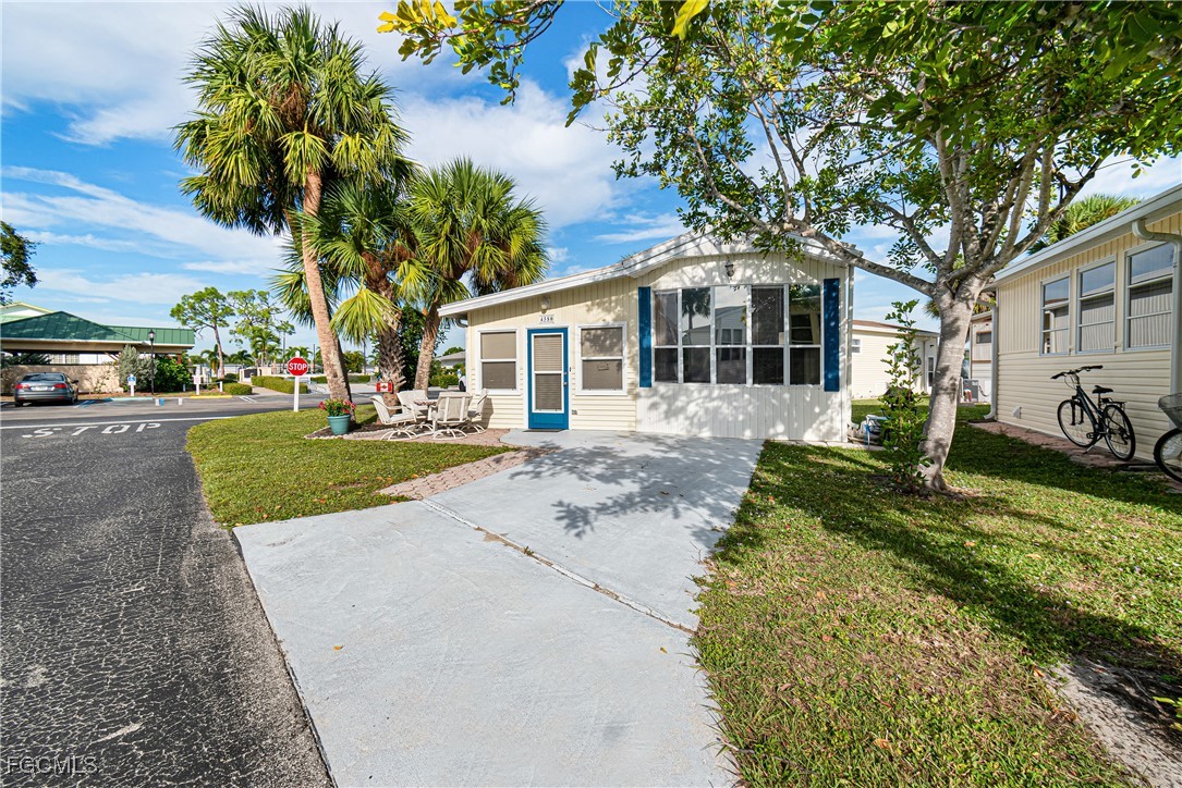 1 Bed ManufacturedHome for Sale in Estero, photo 8