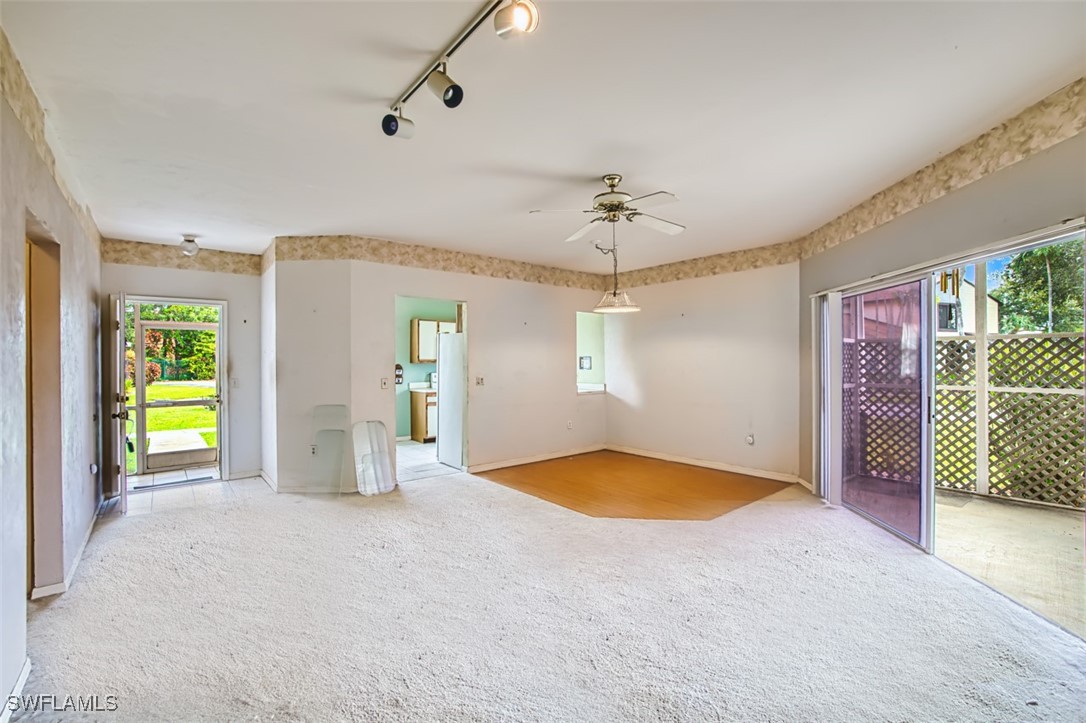 2 Bed Attached for Sale in Naples, photo 8