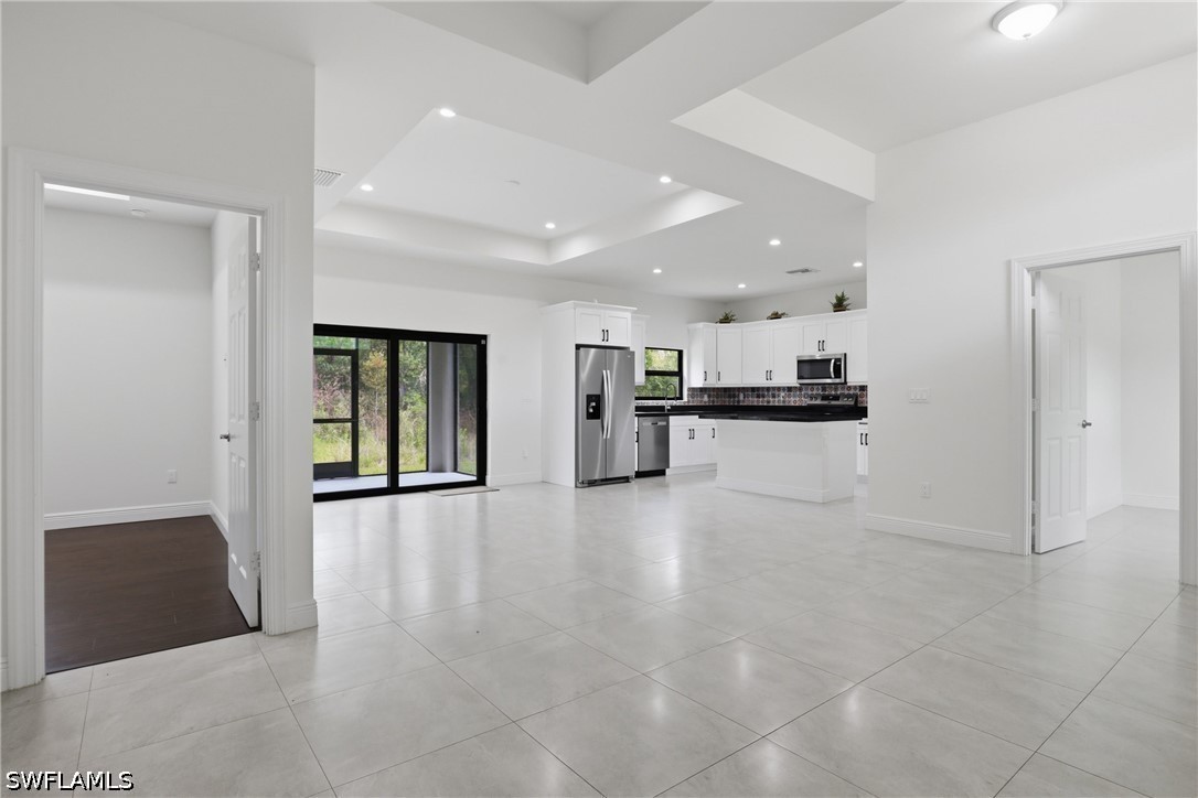 3 Bed SingleFamilyResidence for Sale in Naples, photo 8