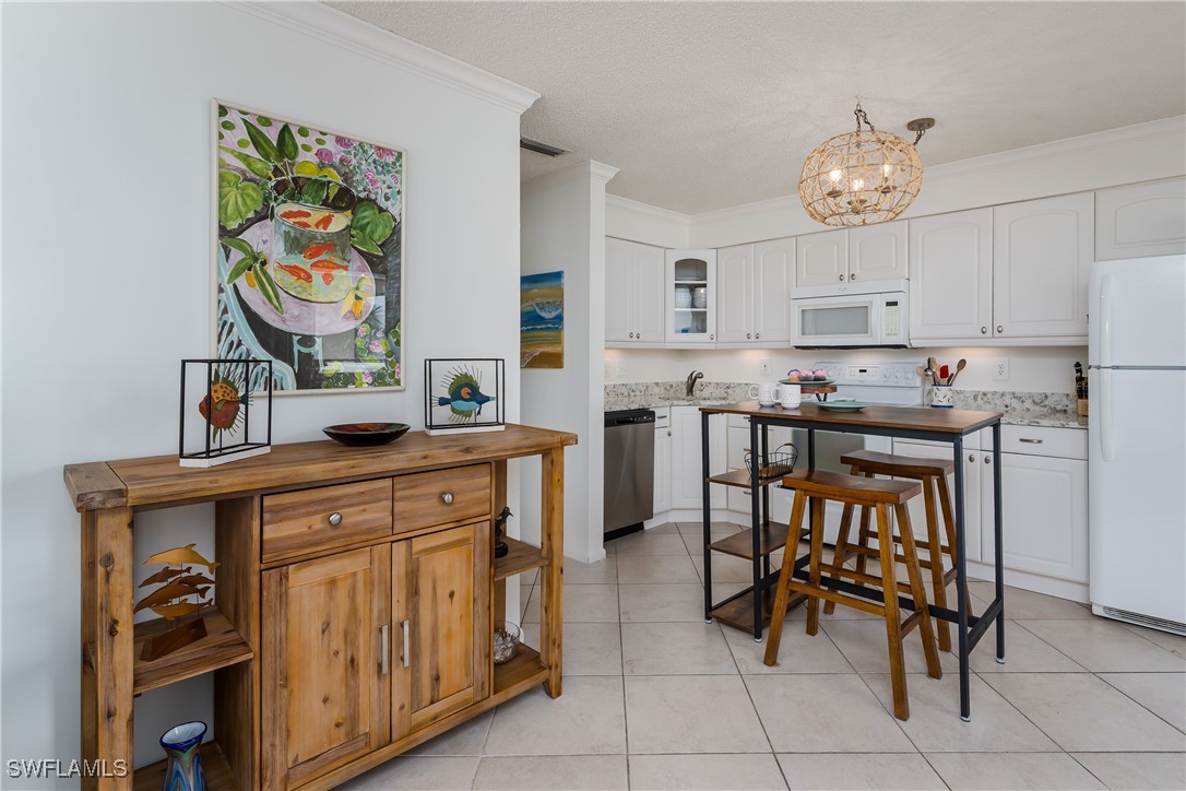 2 Bed Waterfront Home for Sale in Marco Island, photo 8