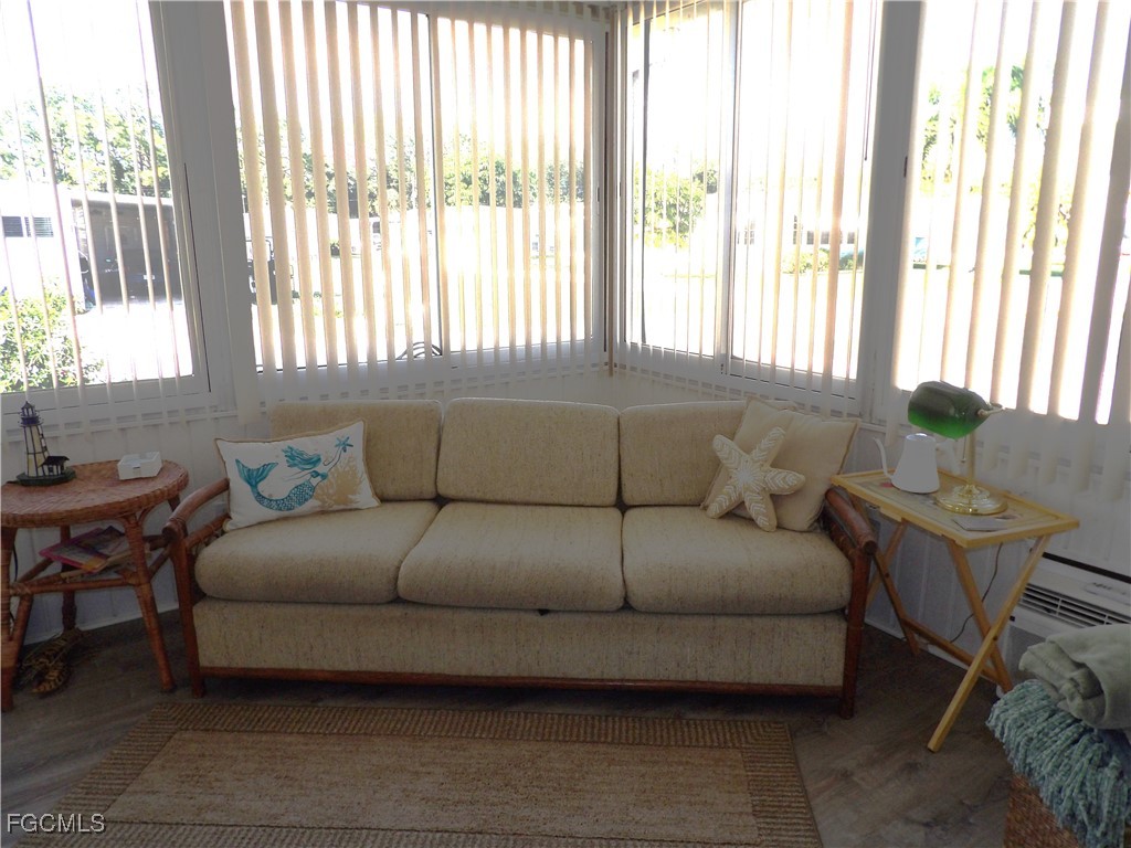2 Bed ManufacturedHome for Sale in North Fort Myers, photo 8