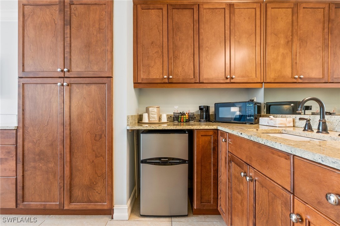 Condominium for Sale in Naples, photo 8