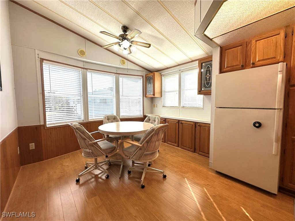 1 Bed ManufacturedHome for Sale in Estero, photo 8