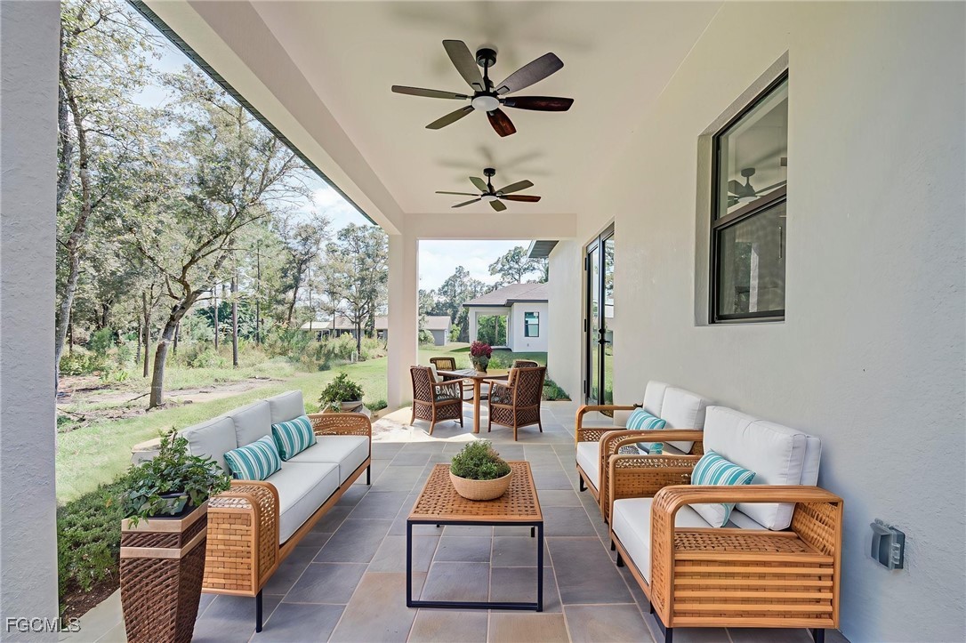 3 Bed SingleFamilyResidence for Sale in Lehigh Acres, photo 8