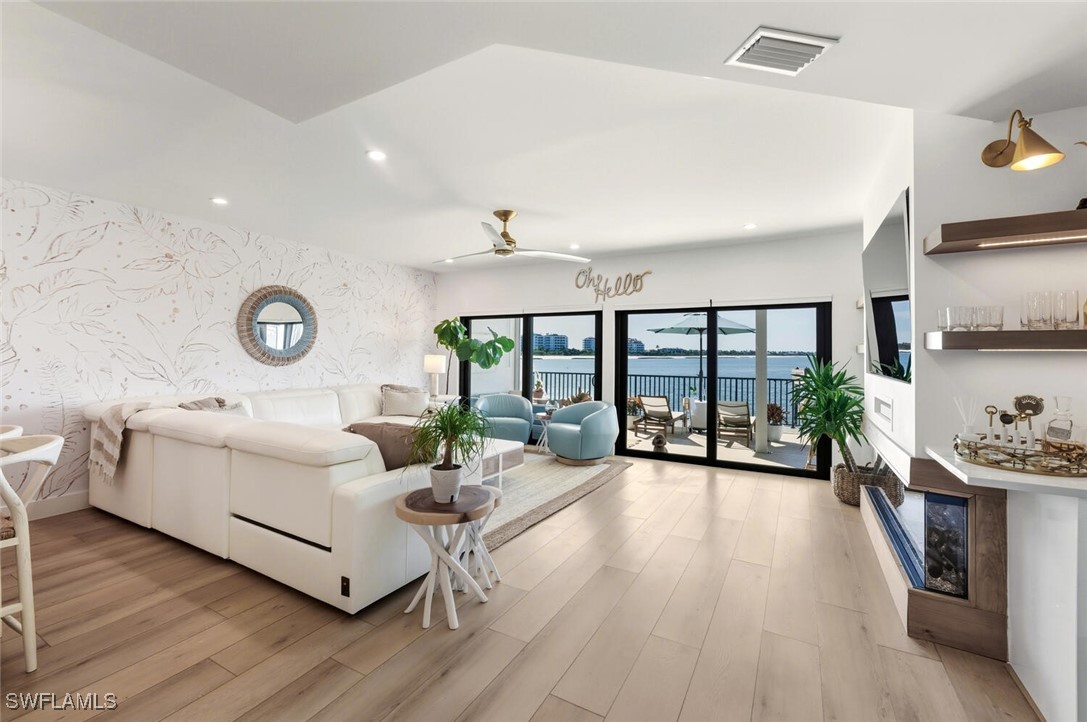 2 Bed Waterfront Home for Sale in Naples, photo 8