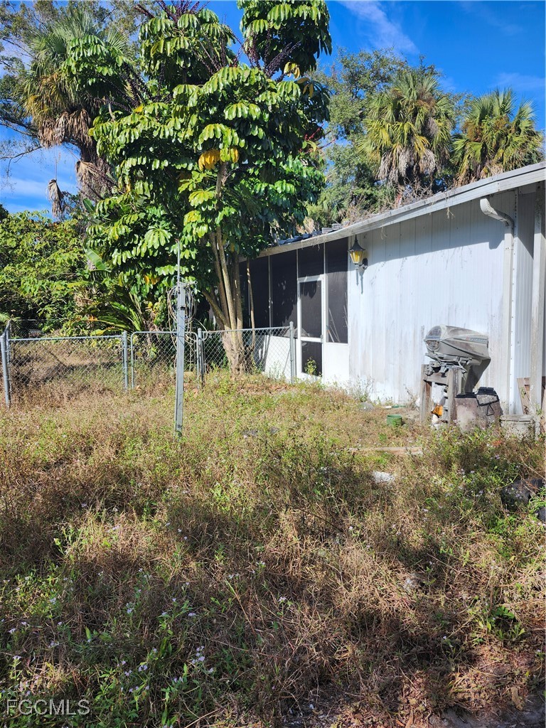3 Bed ManufacturedHome for Sale in Spring Woods M/H Subd, photo 8