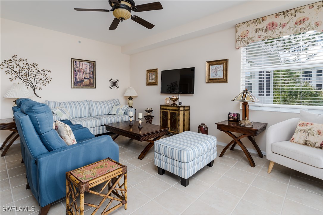 2 Bed Waterfront Home for Sale in Naples, photo 8