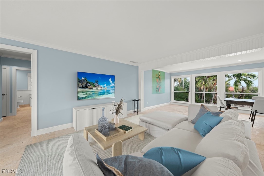 3 Bed Pool Home for Sale in Metes And Bounds, photo 8