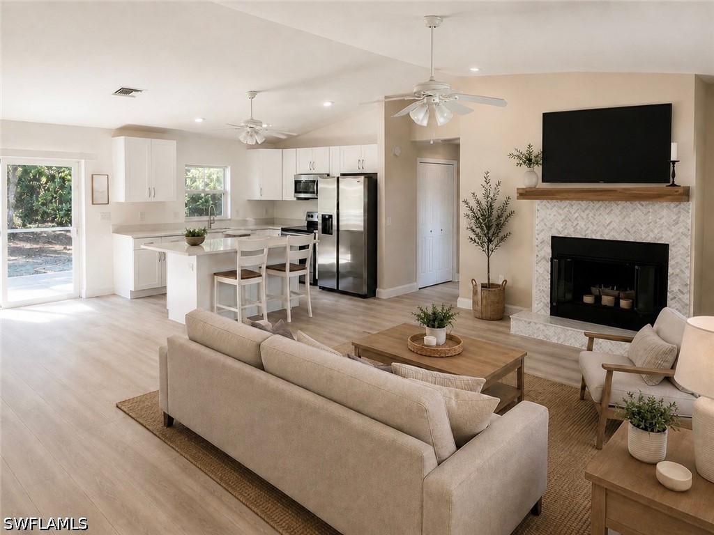 3 Bed SingleFamilyResidence for Sale in Spring Lakes, photo 8