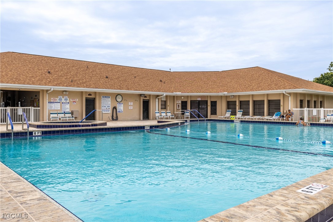 1 Bed ManufacturedHome for Sale in North Fort Myers, photo 8