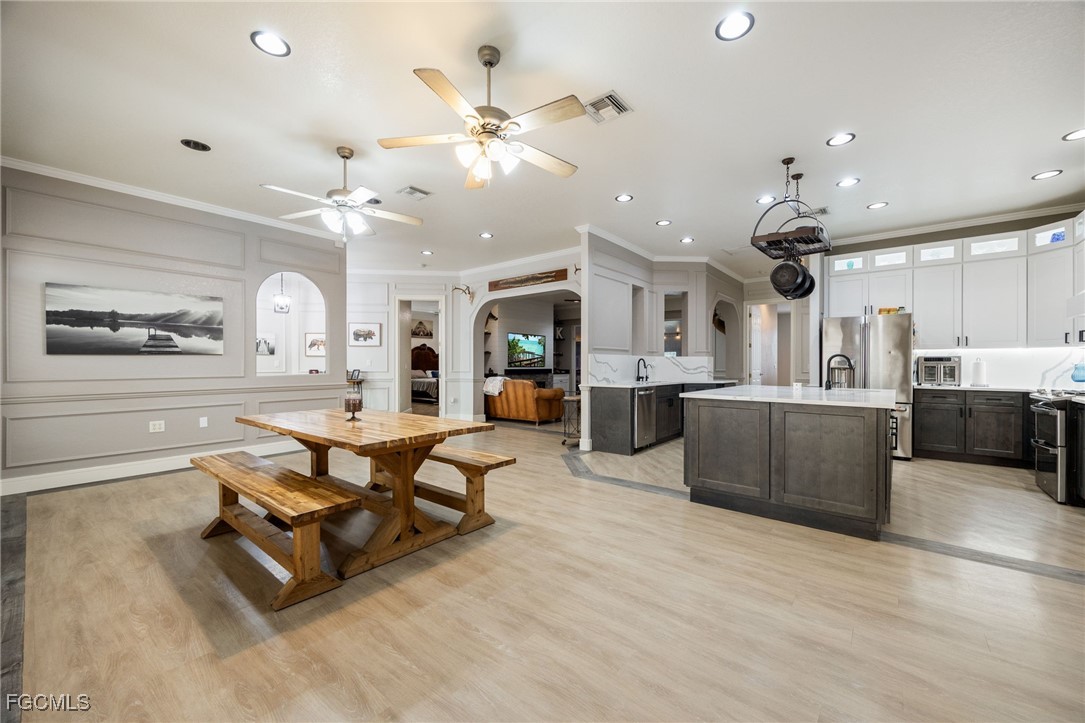 4 Bed SingleFamilyResidence for Sale in Lehigh Acres, photo 8