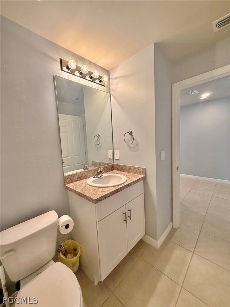 4 Bed SingleFamilyResidence for Sale in Labelle, photo 8