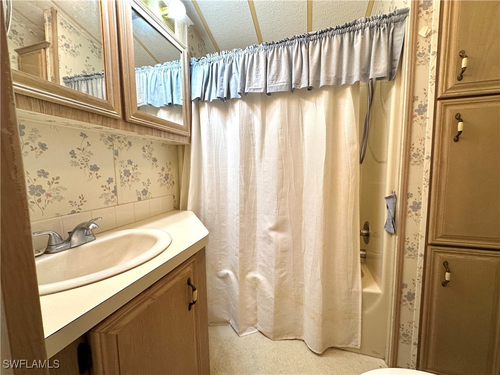 1 Bed ManufacturedHome for Sale in Estero, photo 8