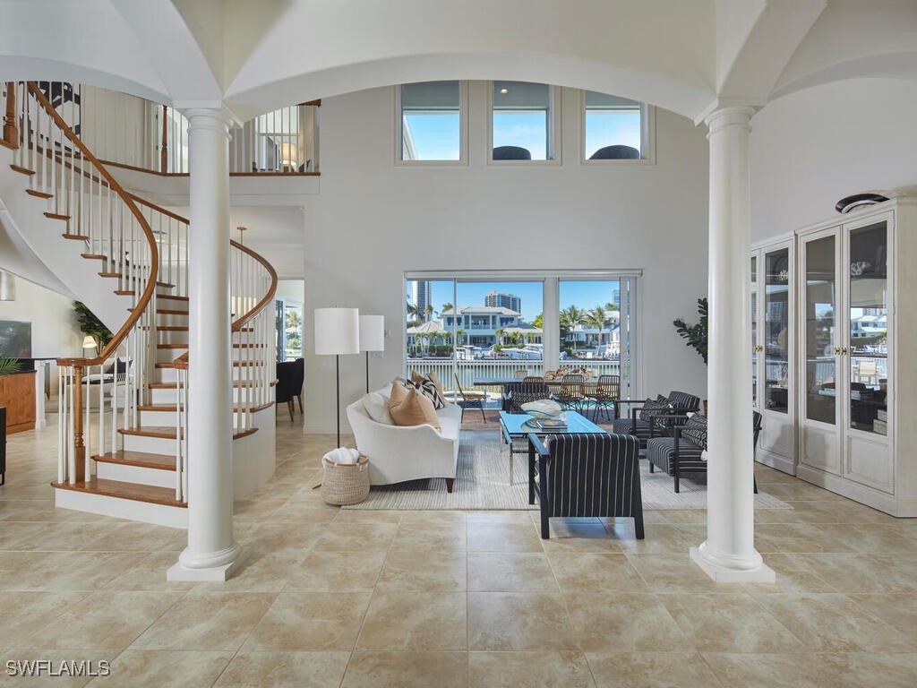 6 Bed Pool Home for Sale in Park Shore, photo 8