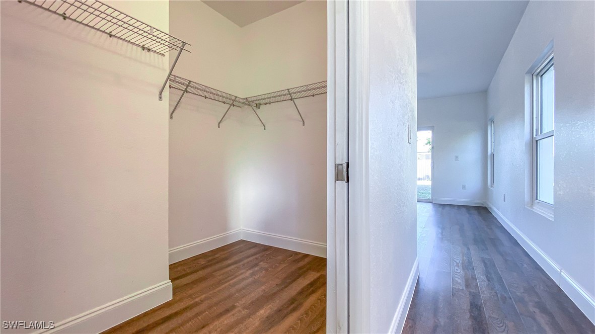 3 Bed SingleFamilyResidence for Sale in Cape Coral, photo 8
