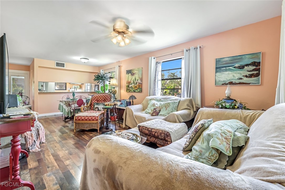 2 Bed Condominium for Sale in Fort Myers, photo 8