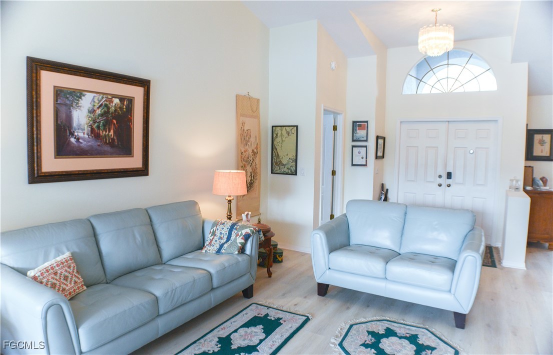 3 Bed Waterfront Home for Sale in Fort Myers, photo 8
