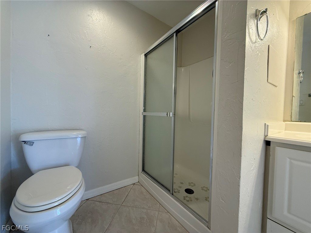 3 Bed SingleFamilyResidence for Sale in Cape Coral, photo 8