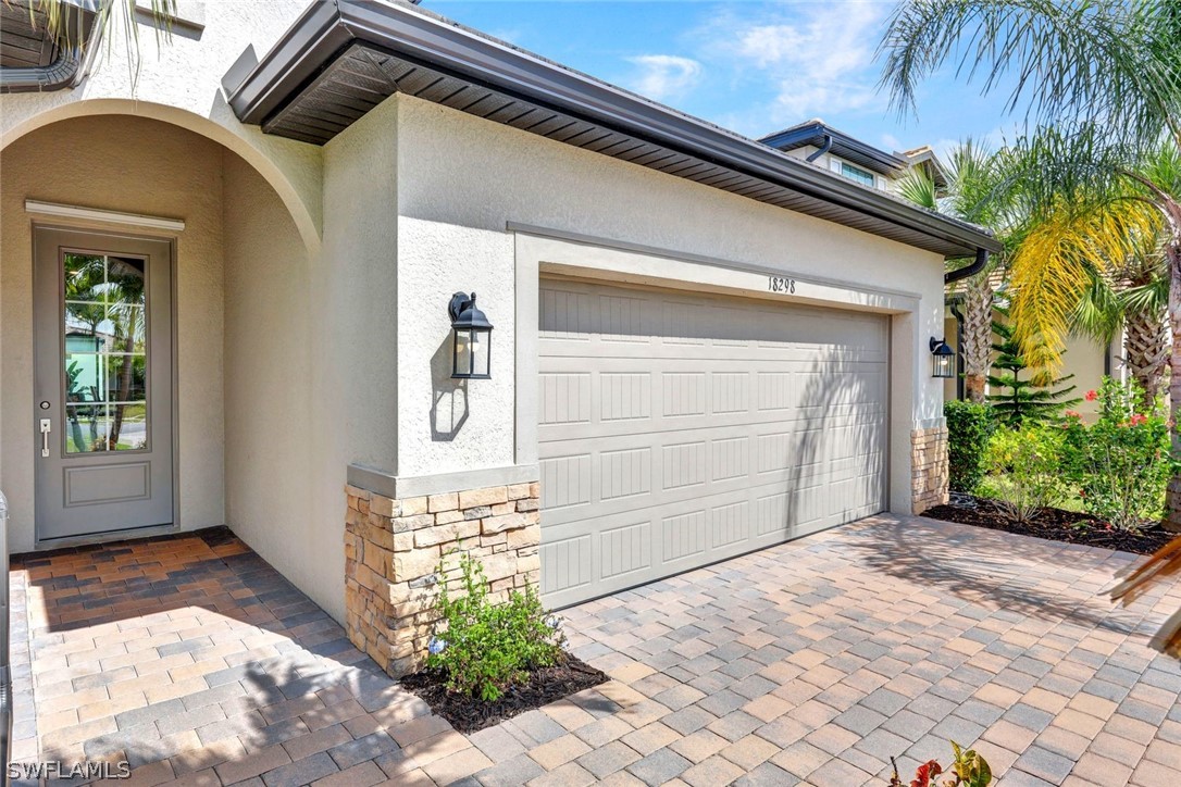 3 Bed Pool Home for Sale in Verdana Village, photo 8