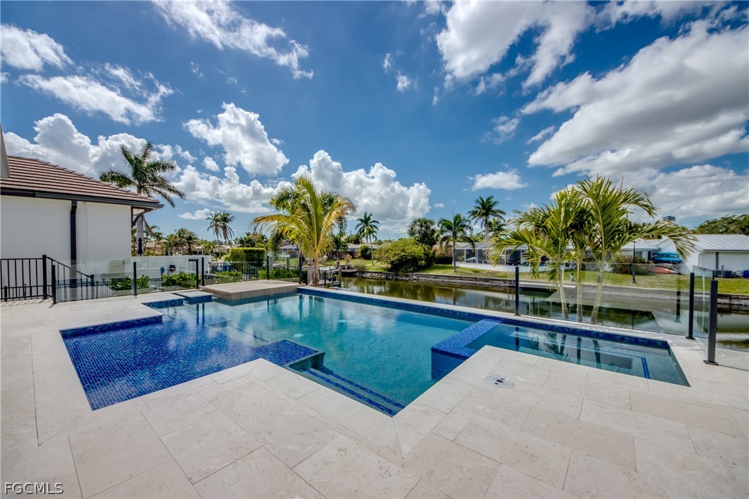 3 Bed Pool Home for Sale in Cape Coral, photo 8