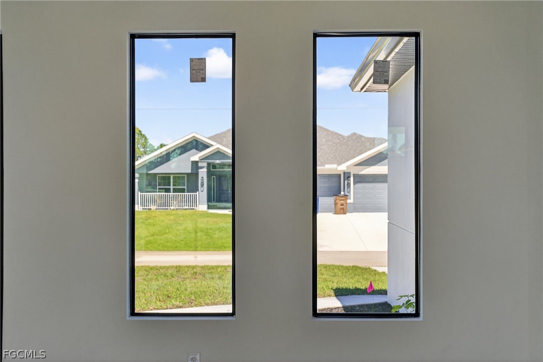 3 Bed SingleFamilyResidence for Sale in Lehigh Acres, photo 8