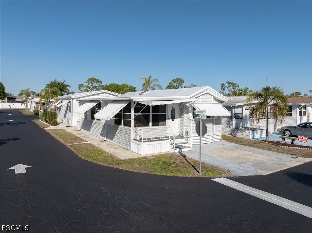 1 Bed ManufacturedHome for Sale in North Fort Myers, photo 8