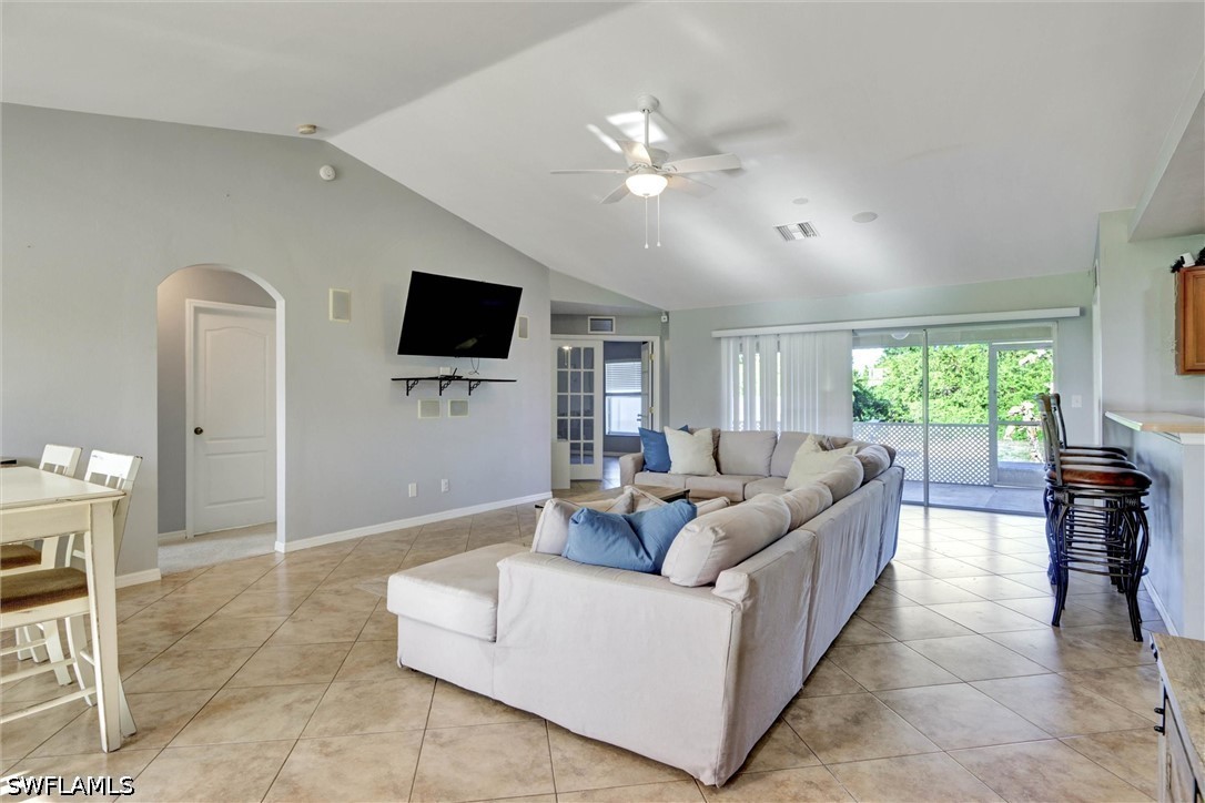 4 Bed SingleFamilyResidence for Sale in Southwood, photo 8