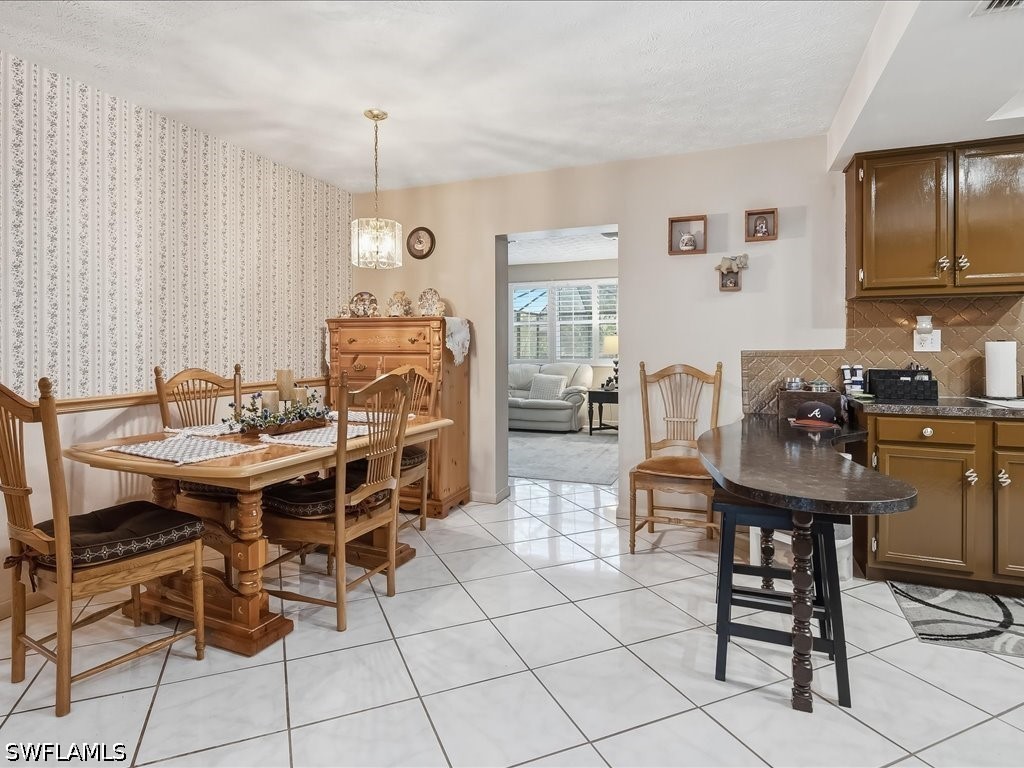 3 Bed Pool Home for Sale in Naples, photo 8