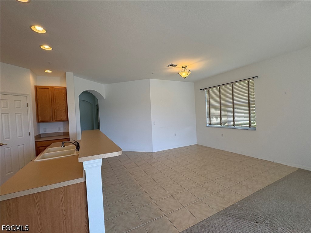 2 Bed Waterfront Home for Sale in Fort Myers, photo 8