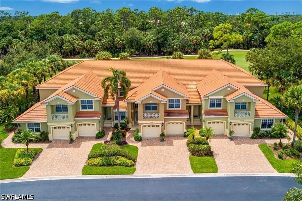 2 Bed Condominium for Sale in Ashton Oaks, photo 8