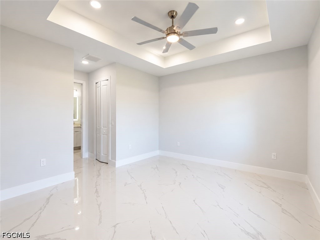 3 Bed SingleFamilyResidence for Sale in Lehigh Acres, photo 8