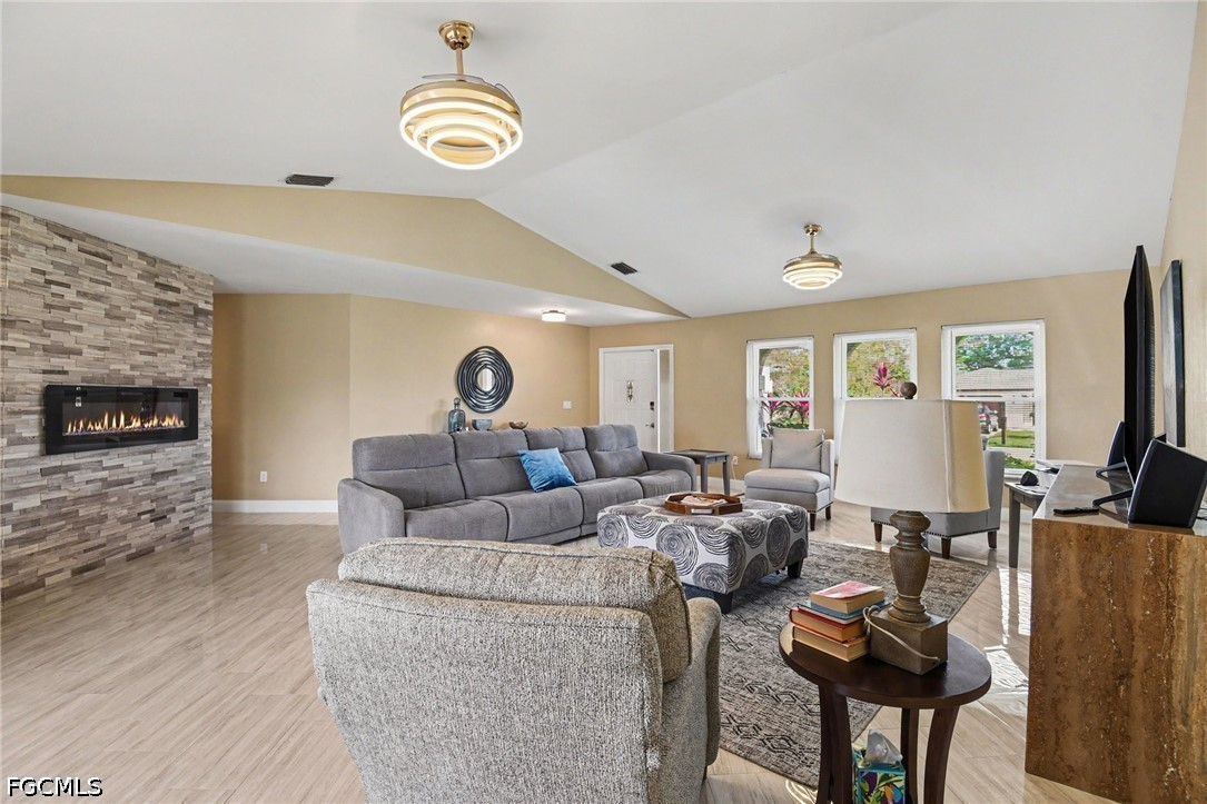 3 Bed Pool Home for Sale in Cape Coral, photo 8