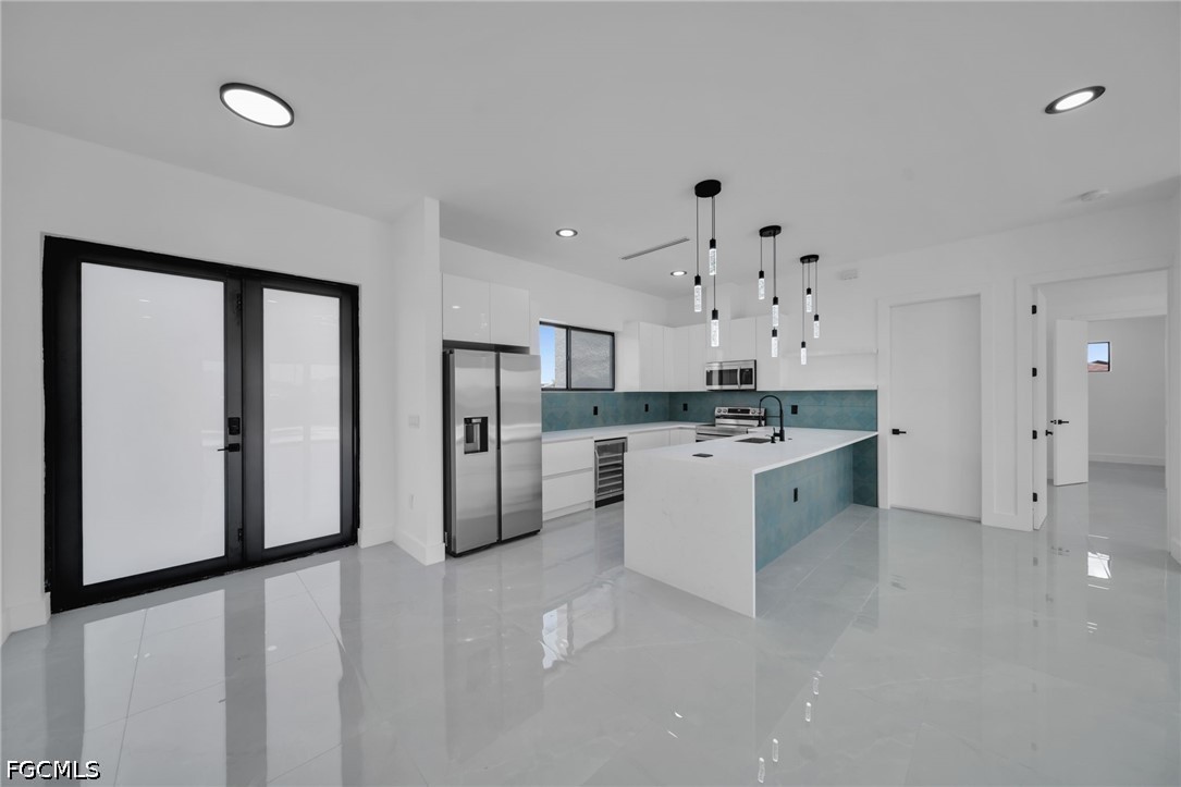 3 Bed Pool Home for Sale in Cape Coral, photo 8