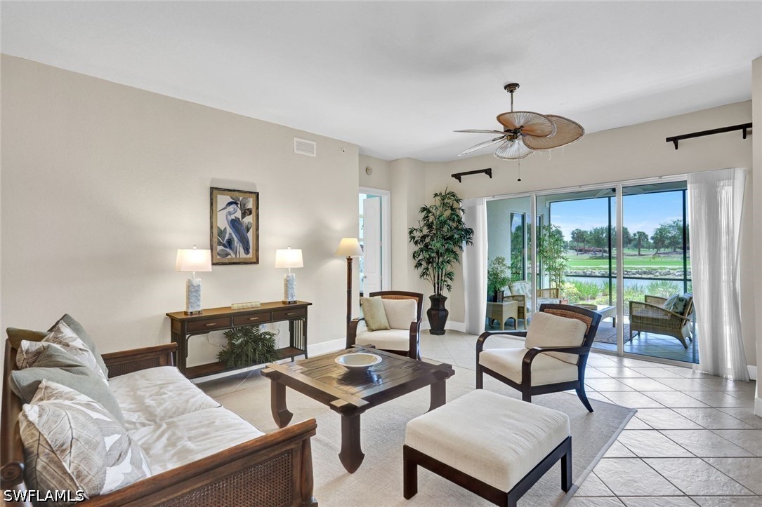 3 Bed Waterfront Home for Sale in Cascada, photo 8