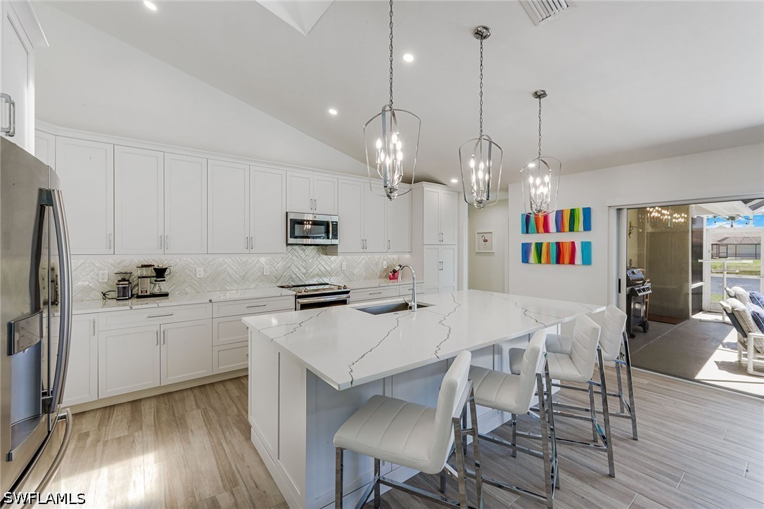 3 Bed Pool Home for Sale in Vanderbilt Lakes, photo 8