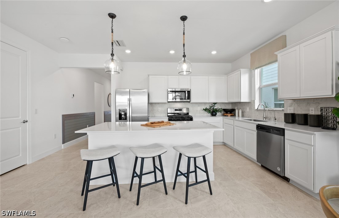 4 Bed SingleFamilyResidence for Sale in Whispering Lakes, photo 8