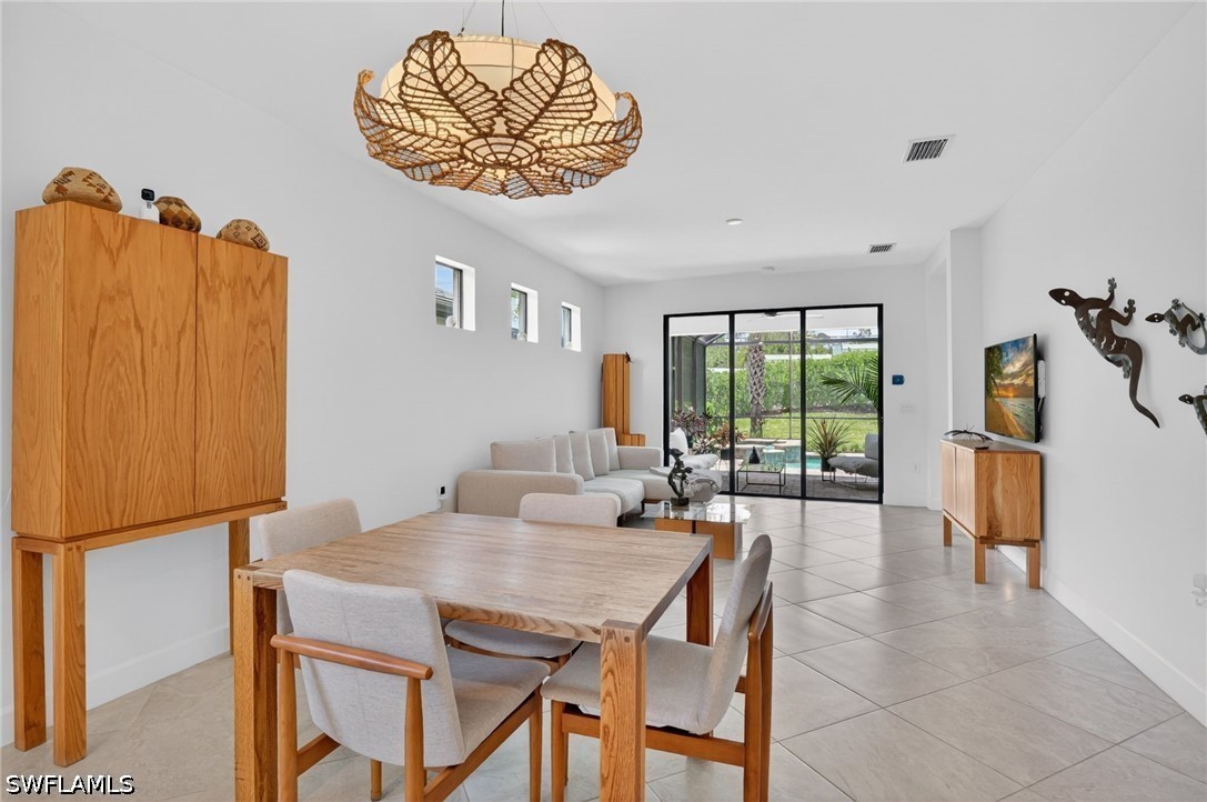 3 Bed Pool Home for Sale in Manatee Cove, photo 8
