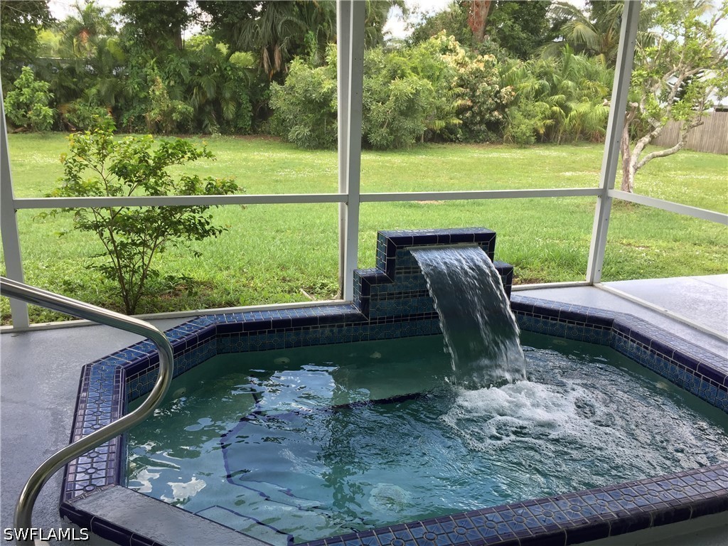 3 Bed SingleFamilyResidence for Sale in Naples, photo 8