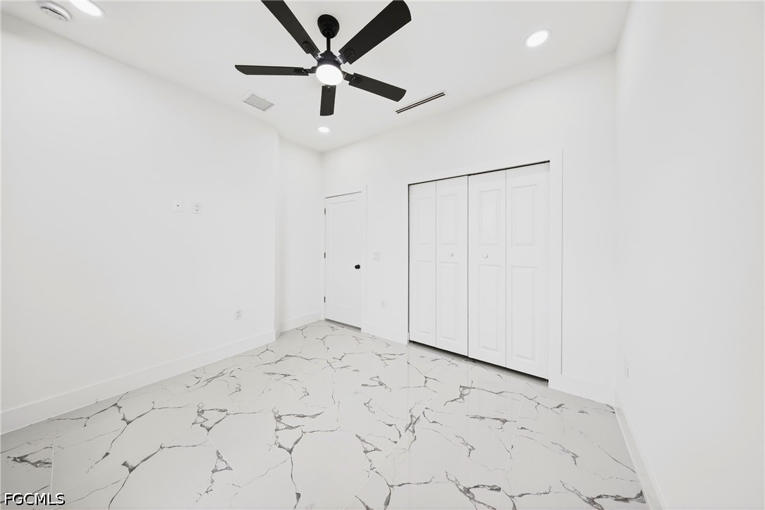 3 Bed SingleFamilyResidence for Sale in Lehigh Acres, photo 8
