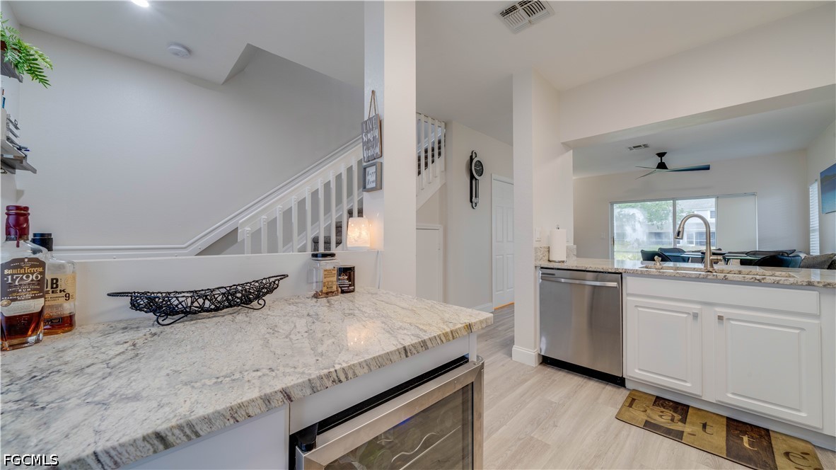2 Bed Waterfront Home for Sale in Fort Myers, photo 8
