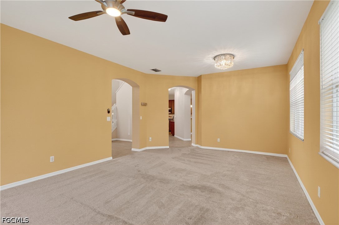 4 Bed SingleFamilyResidence for Sale in Fort Myers, photo 8