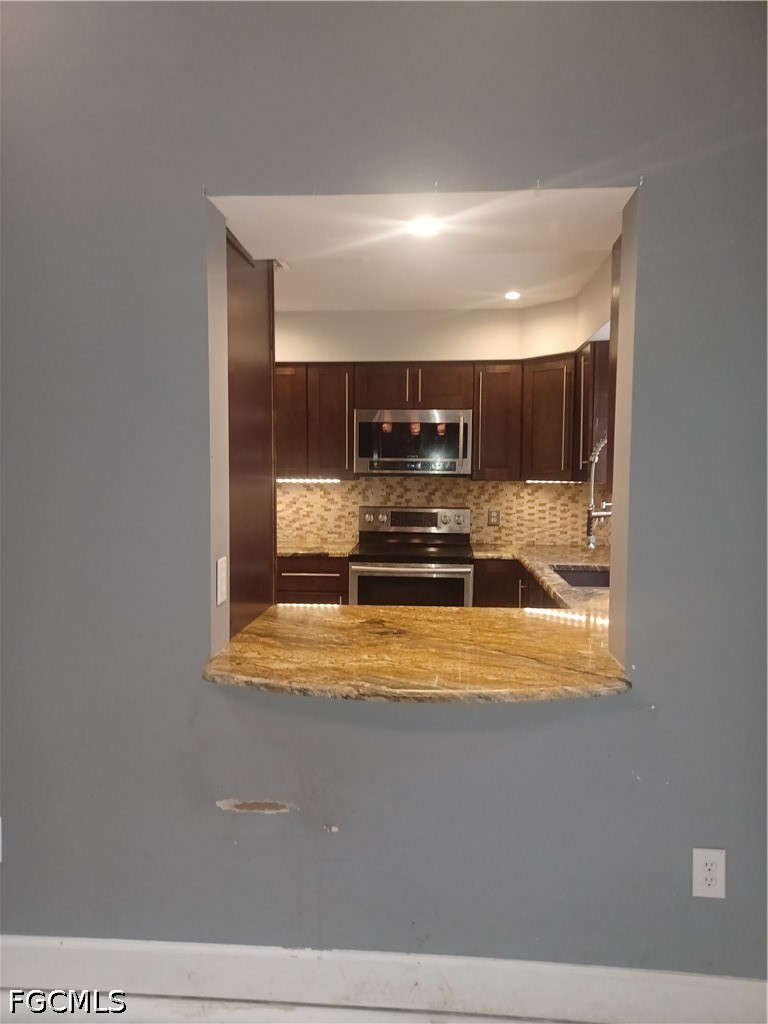 3 Bed Attached for Sale in Naples, photo 8