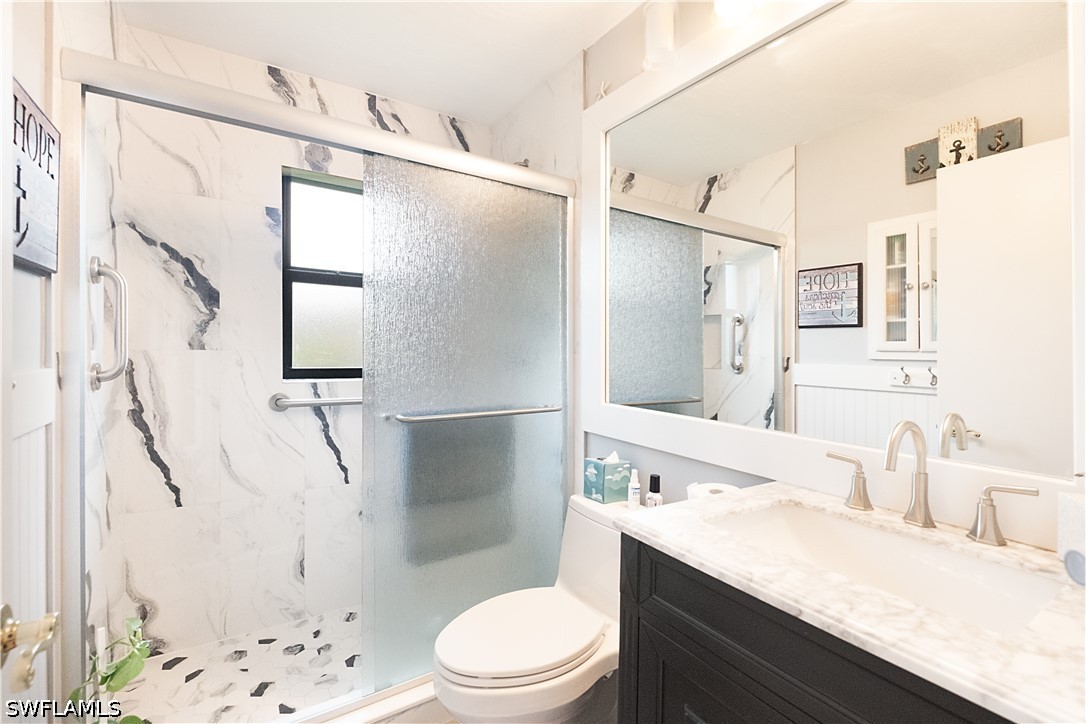 2 Bed Waterfront Home for Sale in Naples, photo 8
