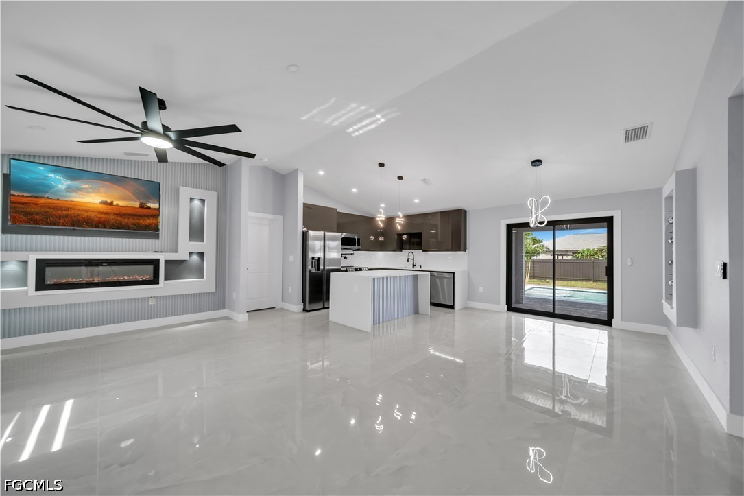 3 Bed Pool Home for Sale in Cape Coral, photo 8