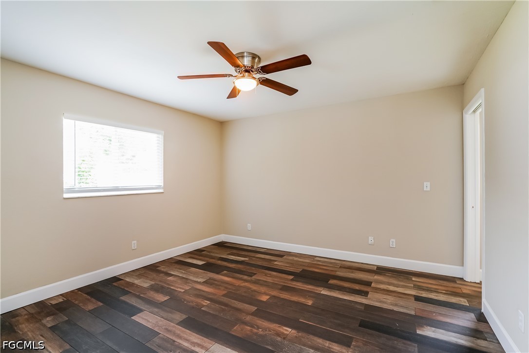 3 Bed SingleFamilyResidence for Sale in Cape Coral, photo 8
