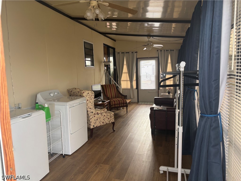 1 Bed ManufacturedHome for Sale in Naples, photo 8