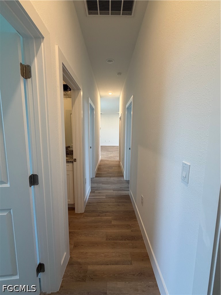 4 Bed SingleFamilyResidence for Sale in Cape Coral, photo 8